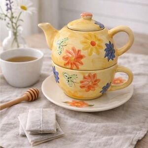 Floral Teapot and Cup Set